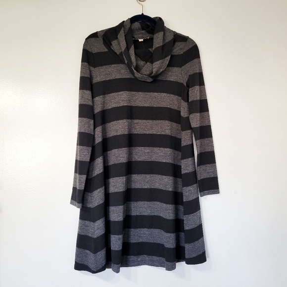 NWT LOFT Ann Taylor Long Sleeve Cowl Neck Black Gray Striped Dress Size Small - Picture 2 of 11